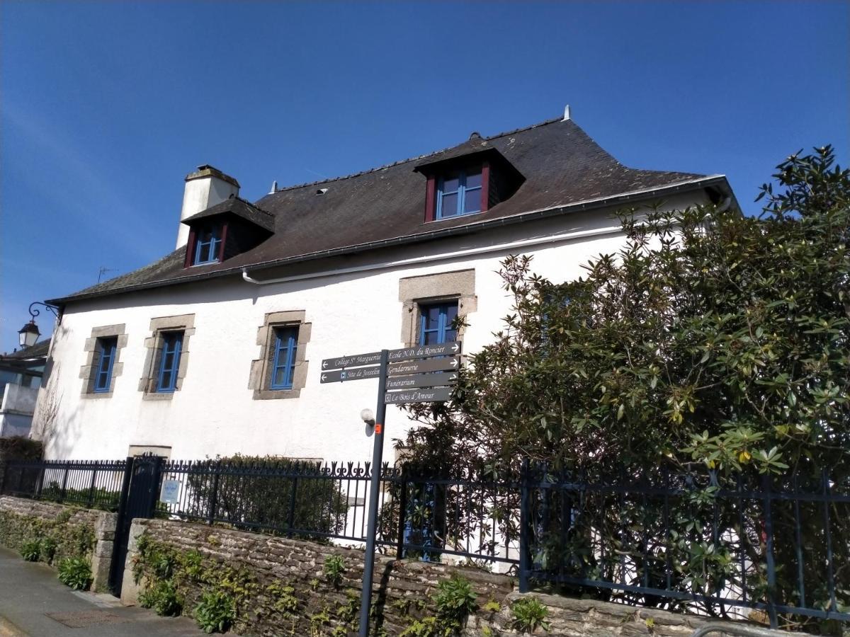 La Cour Des Ursulines Hotell Josselin Eksteriør bilde