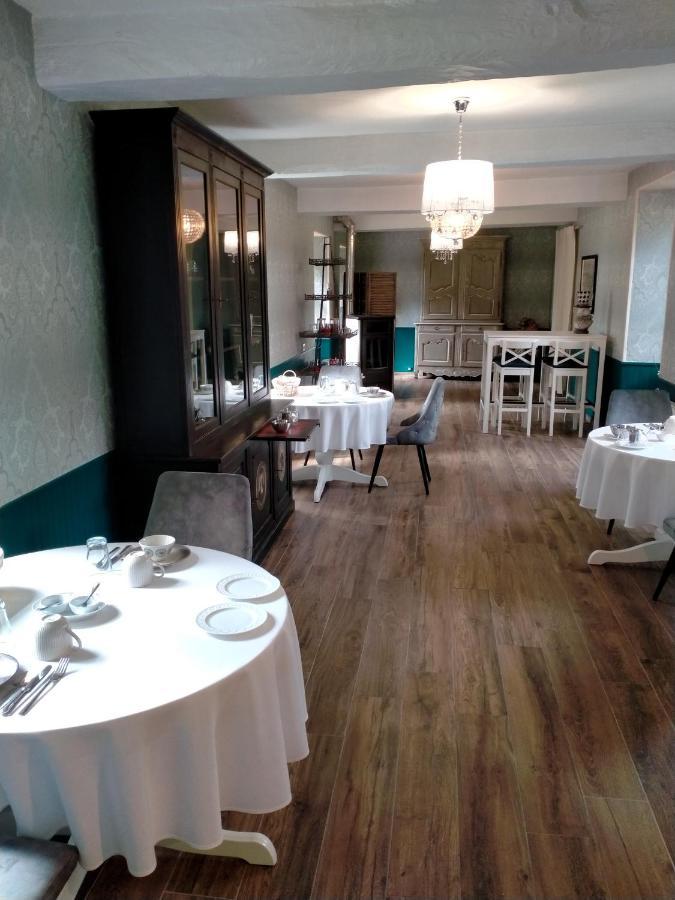 La Cour Des Ursulines Hotell Josselin Eksteriør bilde