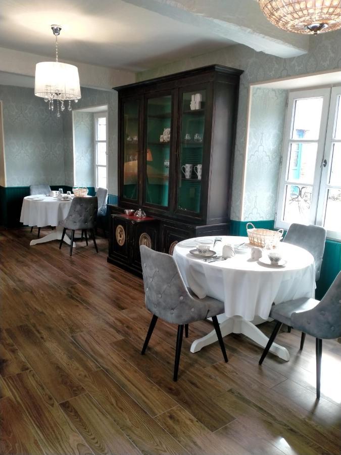 La Cour Des Ursulines Hotell Josselin Eksteriør bilde